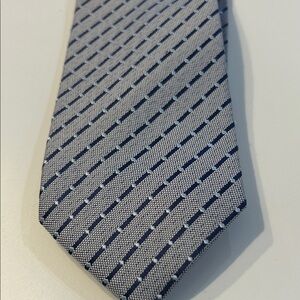 Elegant Navy and Gray Striped Tie